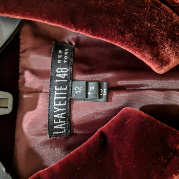 Lafayette 148 New York Burgundy Velvet Jacket SZ 12 - Picture 3 of 7